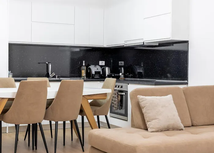 Jd Luxury 2 Apartment